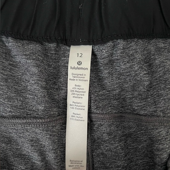 Lululemon On the Fly Pant (7/8 Length) - Size 12 - Picture 3 of 3